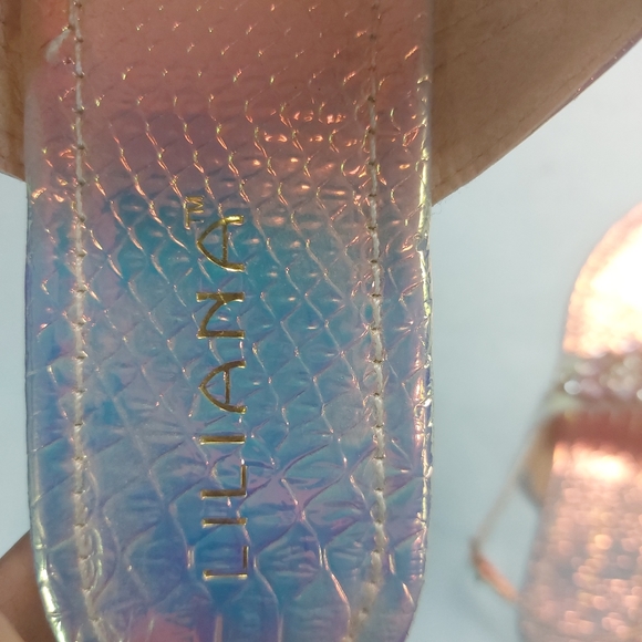 Liliana Woman's Pink Jeweled Ankle Straps T Straps Flat Sandals Size 11M - Picture 12 of 12